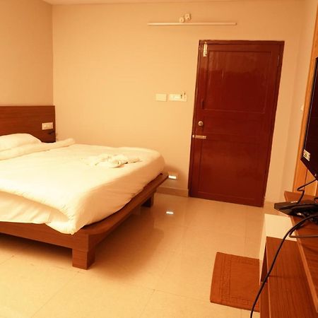 Swagath Residency Kākināda Esterno foto