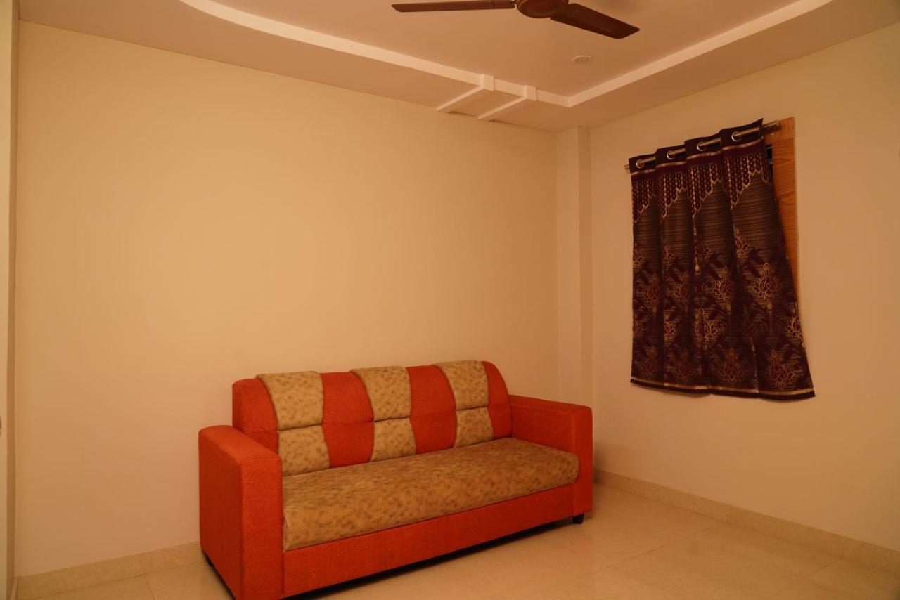 Swagath Residency Kākināda Esterno foto