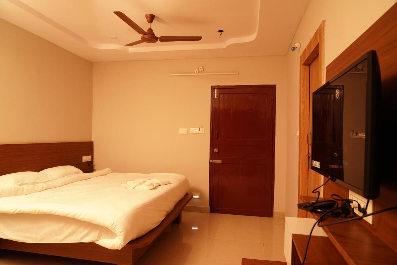 Swagath Residency Kākināda Esterno foto